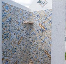 4 bedroom villa with infinity pool, Alcamo, sleeps 6-8